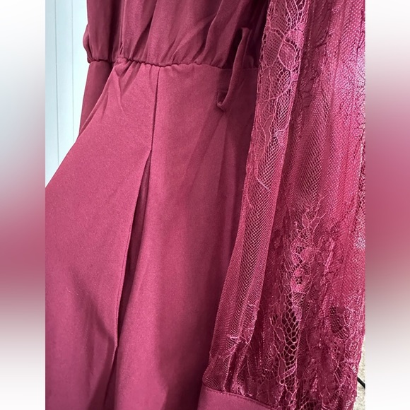 NWT Bloom Chic Women’s Burgundy Red Lace Sleeve Dress V Neck Size 14-16 - Picture 10 of 13